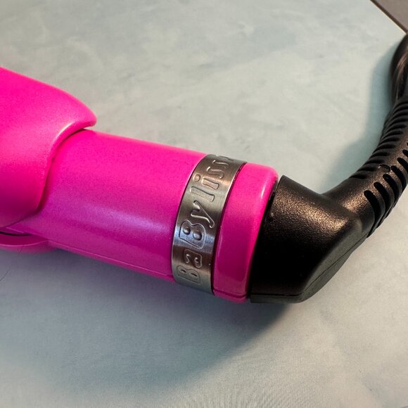 BabylissPRO Ceramix Xtreme Hot Pink Straightener - Picture 4 of 5